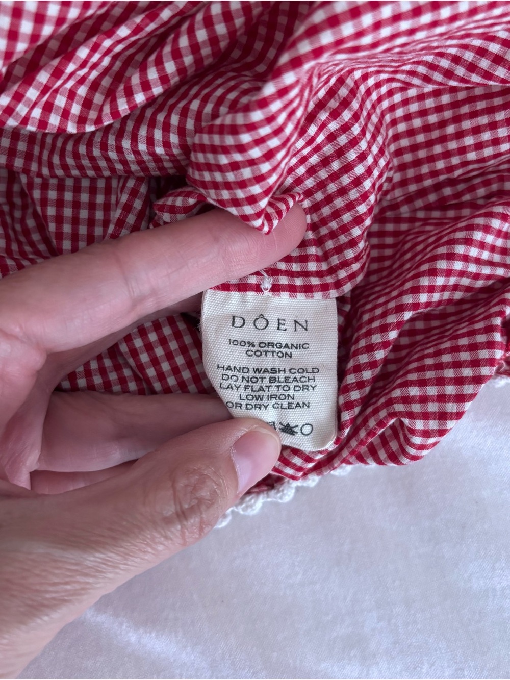 Doen Women's Traveler Red Gingham Sleeveless Crop Top with Button Front S - Picture 4 of 5
